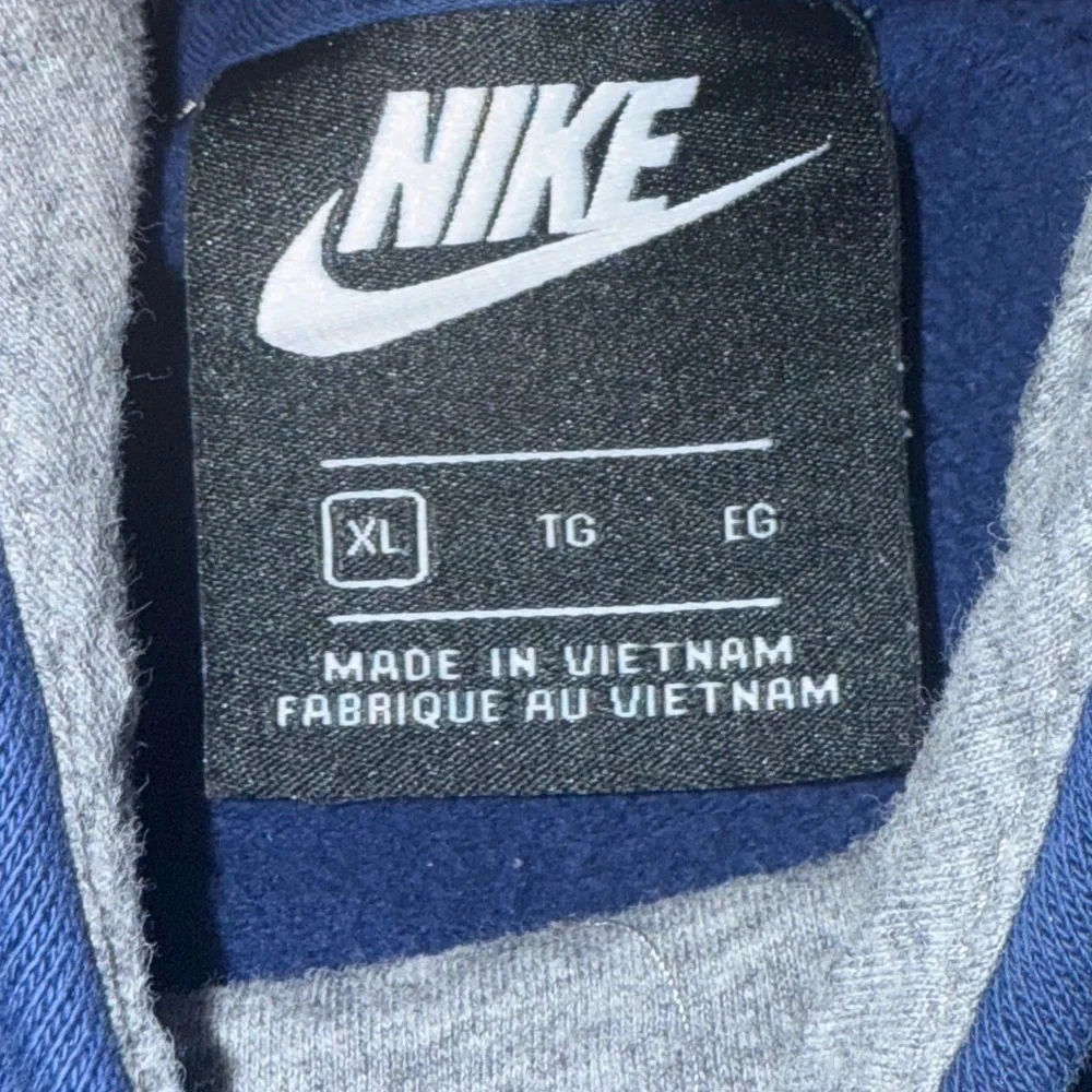 Nike Youth Pullover Hoodie – Blue w/ Gray Lining – Size XL (Youth)